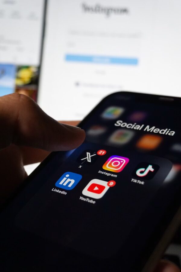 Social media in AI era